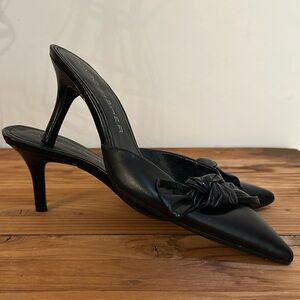 Marc Fisher MF Lucerne Heels in Black Size 6.5 bow tie slip-on pointed toe EUC